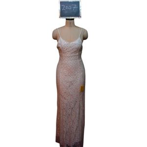 Women's Hand Beaded White Wedding Dress Lace Spaghetti Strap Sleeveless Sweetheart Neckline Floor Length Gown