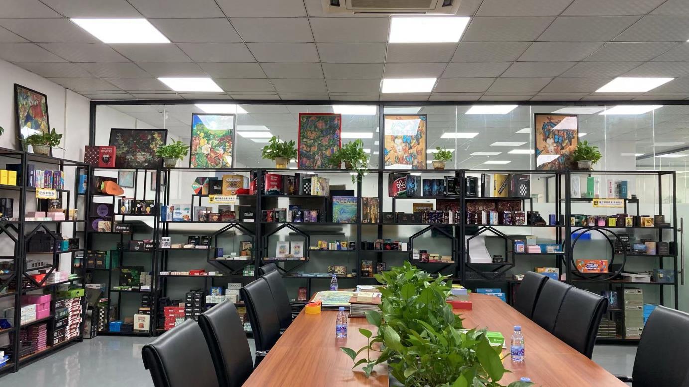 Shenzhen Suba Board Game Manufacturing Co., Ltd. Custom Playing Cards