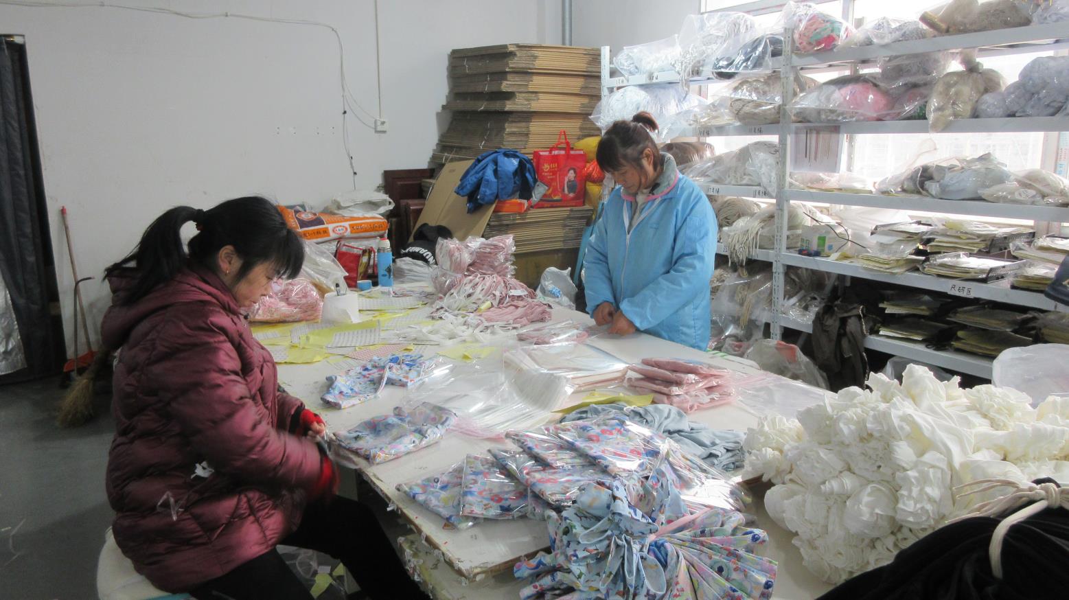 Yiwu Langdong Trade Co., Ltd. children's swimwear