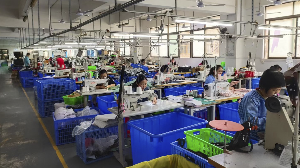 Shenzhen D-One Bags Company Ltd cosmetic bag