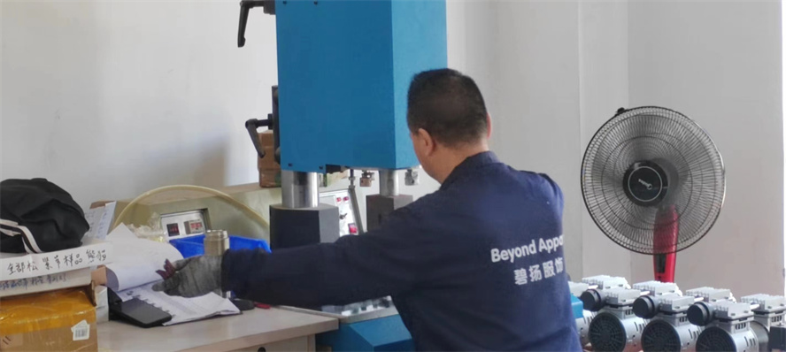 Yiwu Beyond Aparrel Co., Ltd. Leather Belt