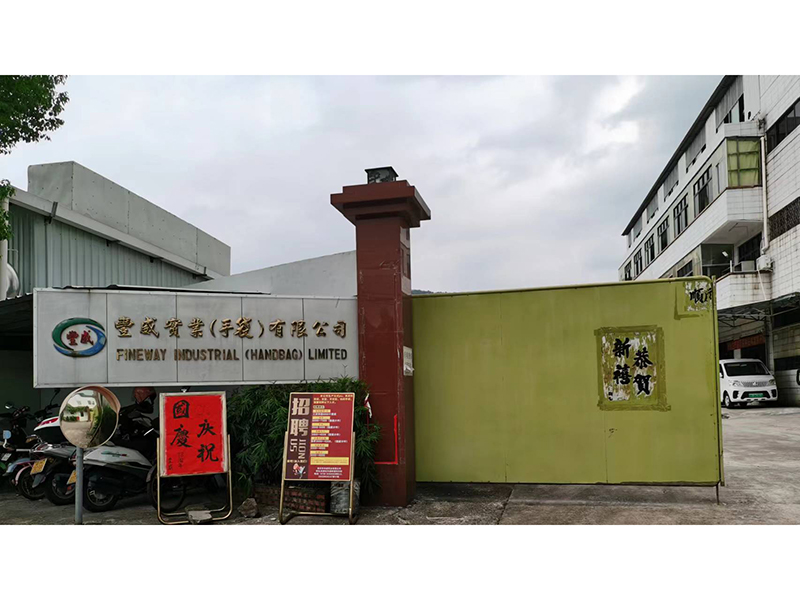 Guangzhou Fineway Bags Co., Ltd. Leather Handbags