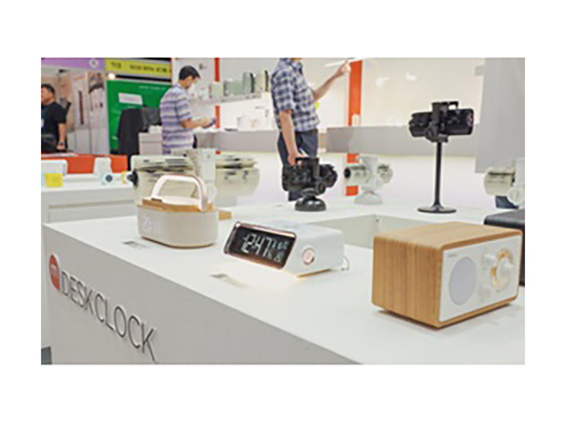 Mooas Inc. LED Clocks