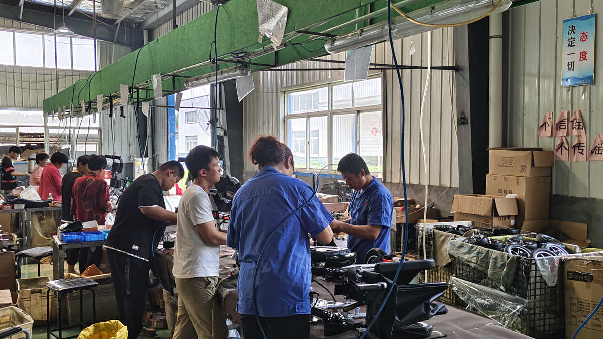 Xiangyang Bei Zhen Medical Equipment Co., Ltd. factory image 2