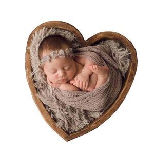 MXRPROPS New Children Simple Style Newborn Simple Modeling Studio Photography Props Wooden Heart Frame