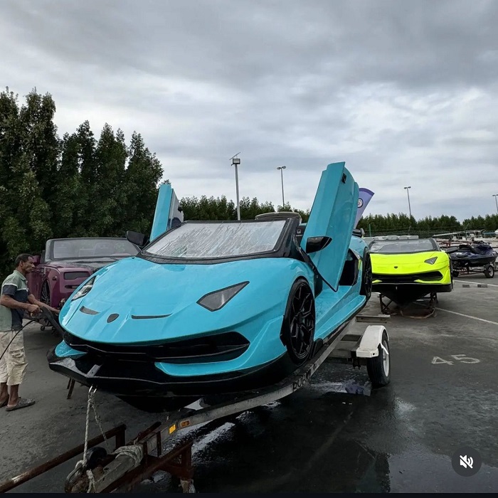 CAMPBELL AUTOMOBILES Ready To Ship Jet-Car Boat Lamborghinii Model with Engine 300Hp + Free Trailer Free Shipping.