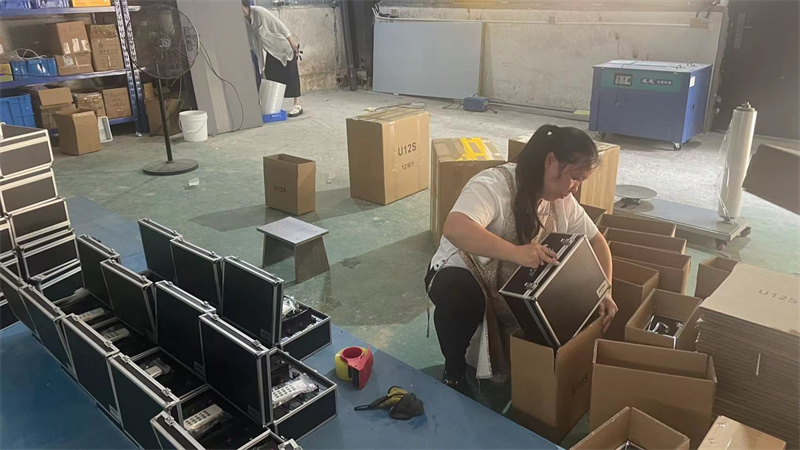 Changsha Tongxin Stage Lighting Manufacturer Co., Ltd. Stage Lighting