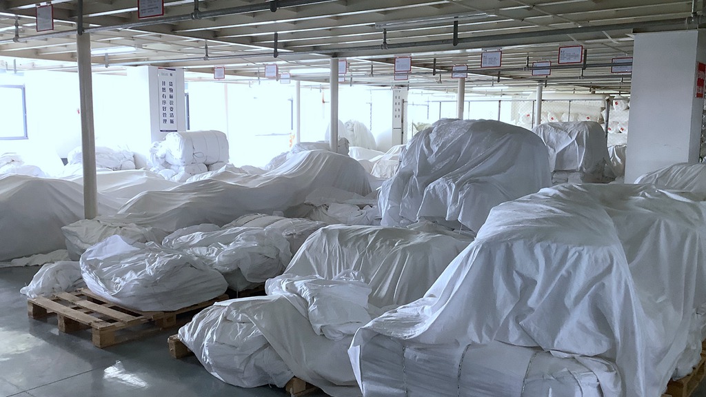 Nantong Hongya Weaving Co., Ltd. Hotel Bedding Set