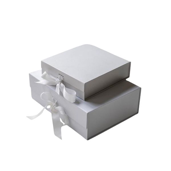Wholesale Custom Latest Design Luxury Printed OEM & ODM Manufacturer ECO-friendly Magnetic Gift Boxes With Ribbons