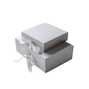 Wholesale Custom Latest Design Luxury Printed OEM & ODM Manufacturer ECO-friendly Magnetic Gift Boxes With Ribbons
