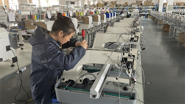 Zhuji Younuo Electromechanical Technology Co., Ltd. Computer Embroidery Machine