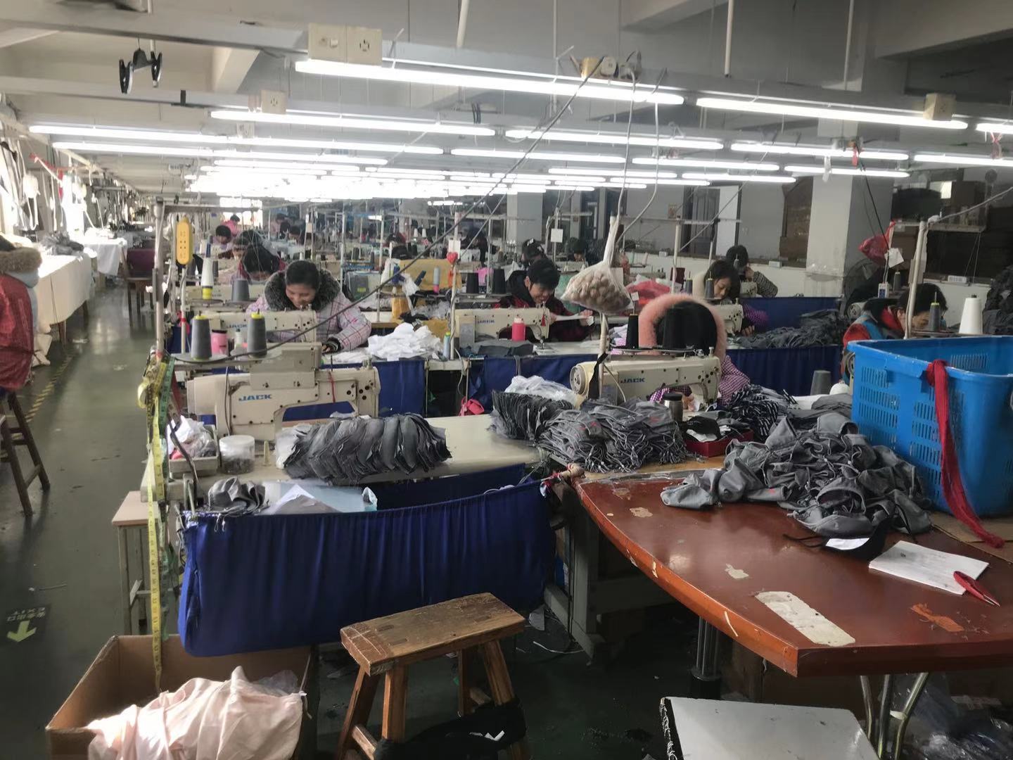 Shengzhou Xinlingyu Tie & Garment Co., Ltd. bowtie