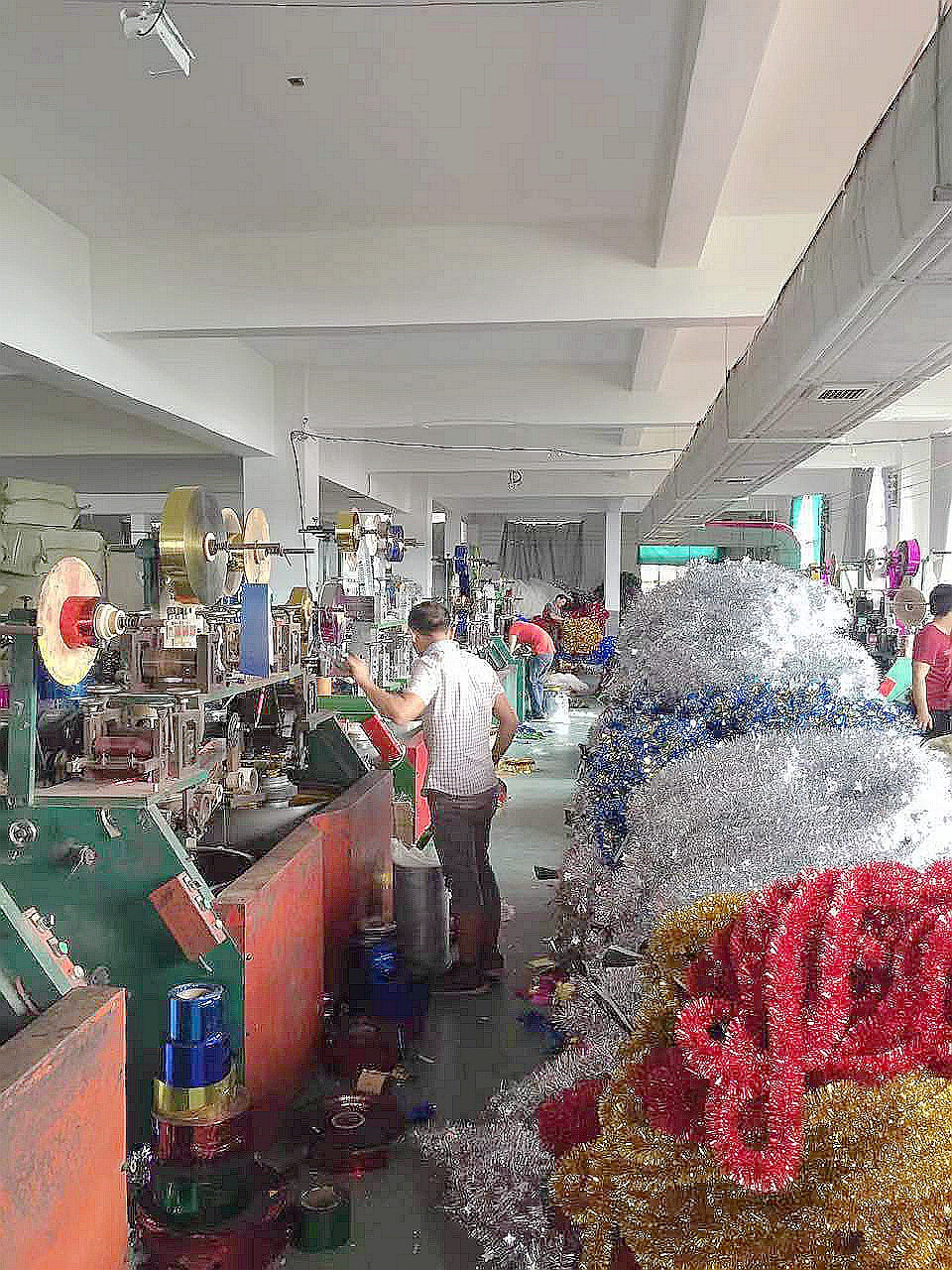 Yongkang Jianhong Crafts Co., Ltd. Christmas Tinsel Garland
