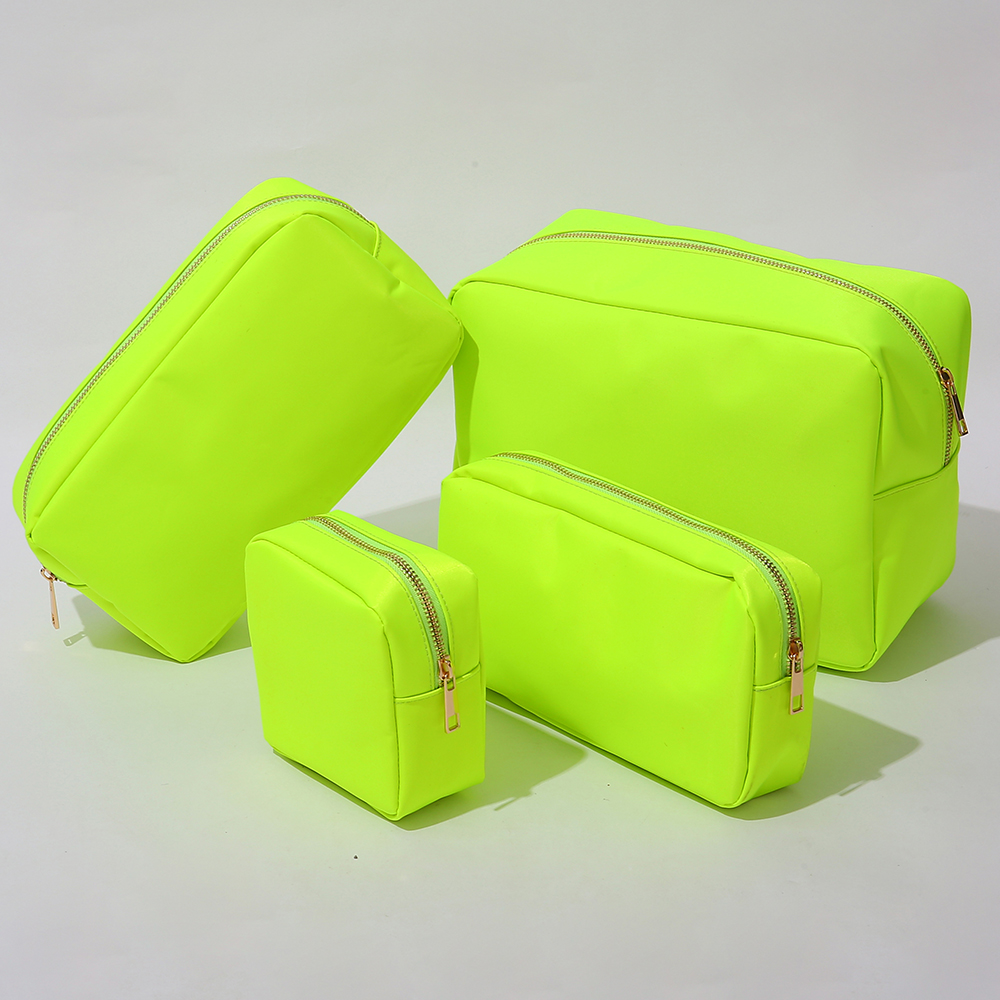 Manufacturer Custom Large Capacity Travel Portable Polyester Cosmetic Organizer Zipper Bag Fashionable Letter Makeup Toiletry