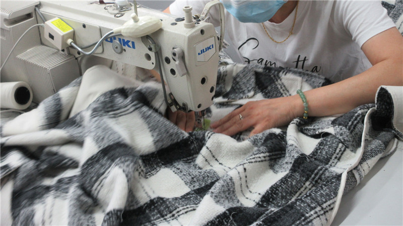 Changzhou Siwolian International Trade Co., Ltd. Men's Sweaters