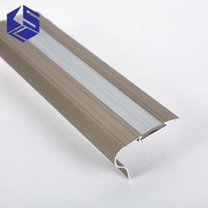 OEM professional rubber strip stair treads Anti slip aluminum stair nosing