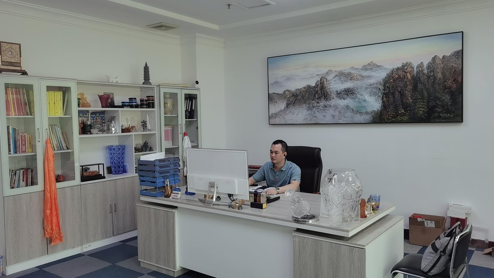 Shenzhen Fengming Gift Co., Ltd. Glass Handicrafts