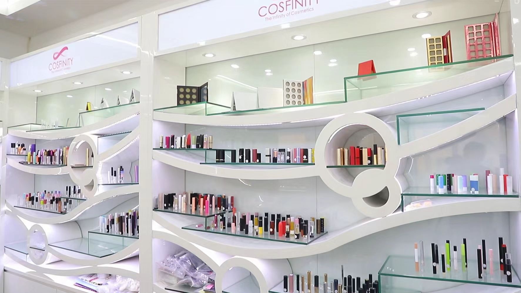 Guangzhou Cosfinity Cosmetics Co., Ltd. Cosmetic Bottles