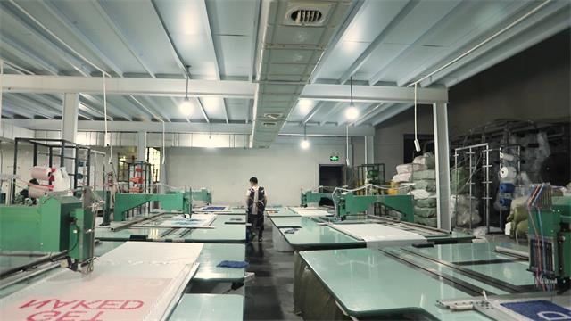 Shaoxing Lvyinghong Houseware Co., Ltd. Bath Mat