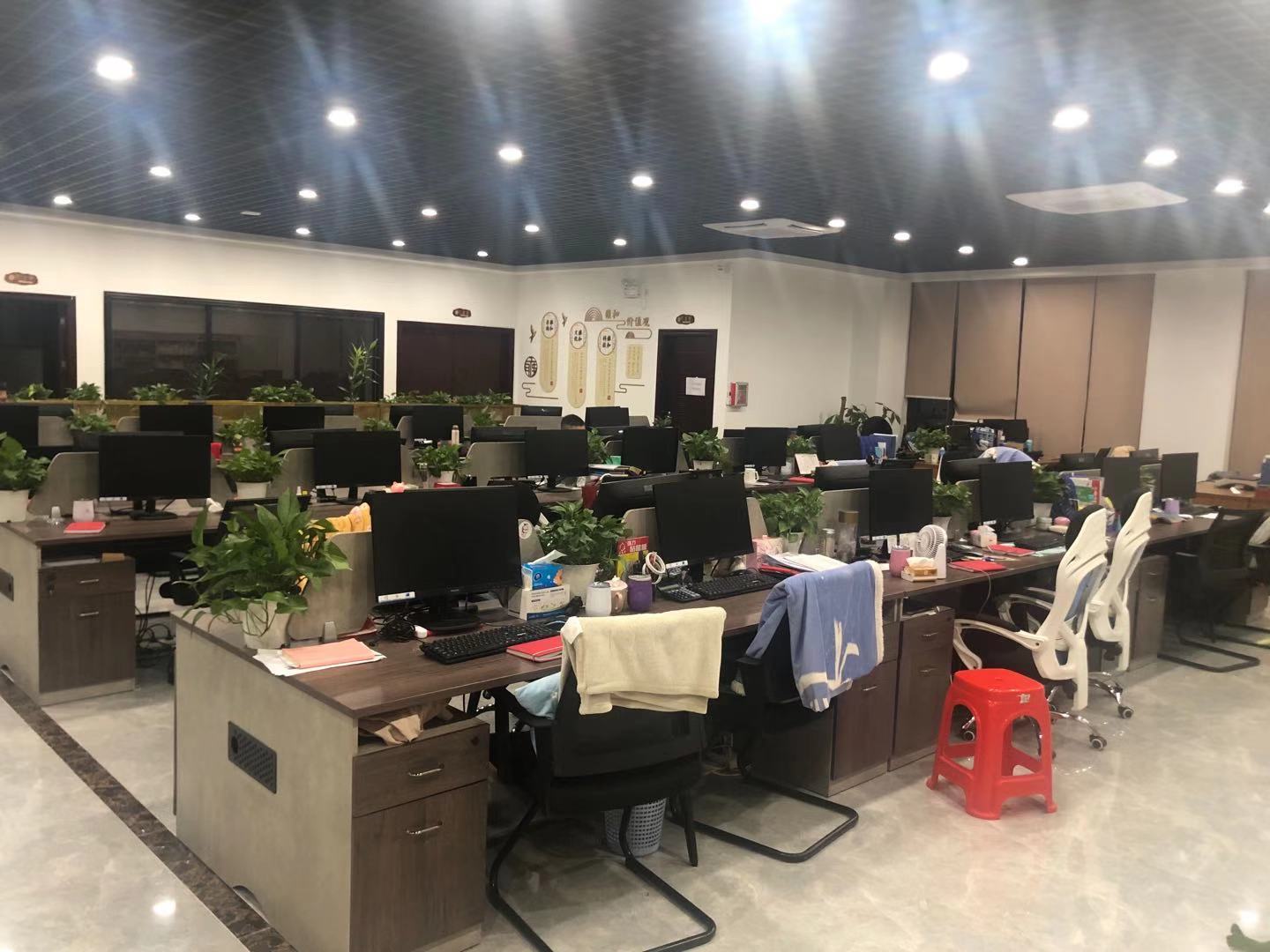 Guangzhou Qiuting Garment Co., Ltd. Hoodies