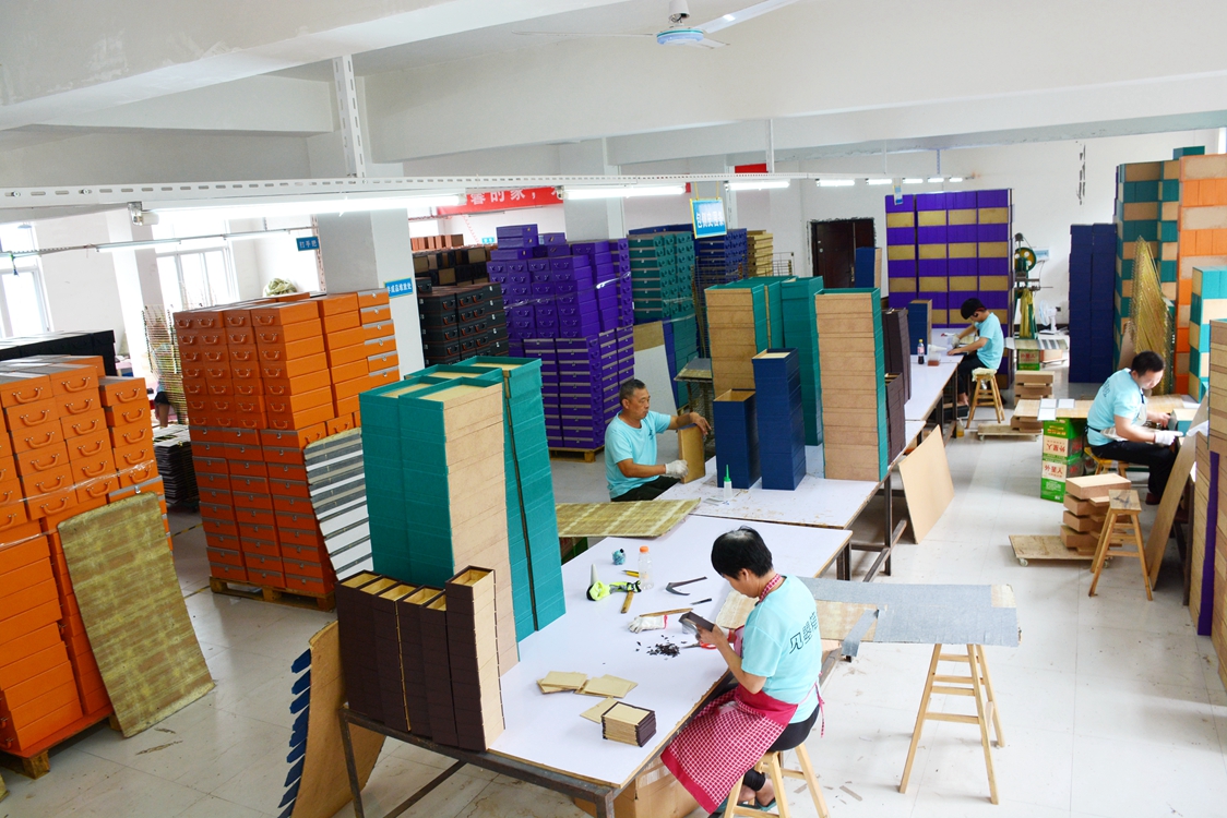Yiwu Golden Box Luggage Co., Ltd. Caviar gift box
