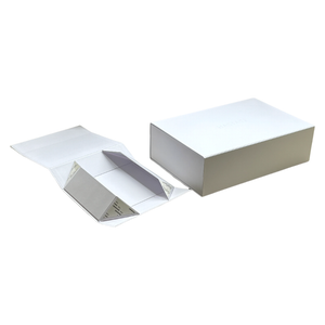 Pretty Custom White Foldable Gift Boxes Paper Fold With Customized logo  Magnet Folding Box