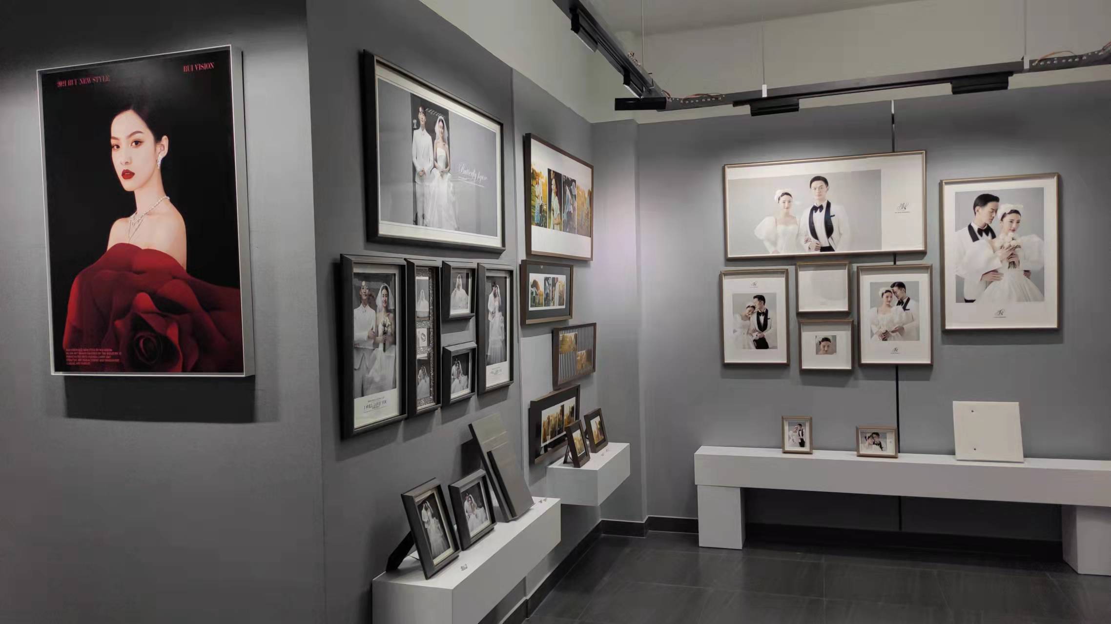 Shaoxing Aibo Arts & Crafts Co., Ltd. Picture Frame