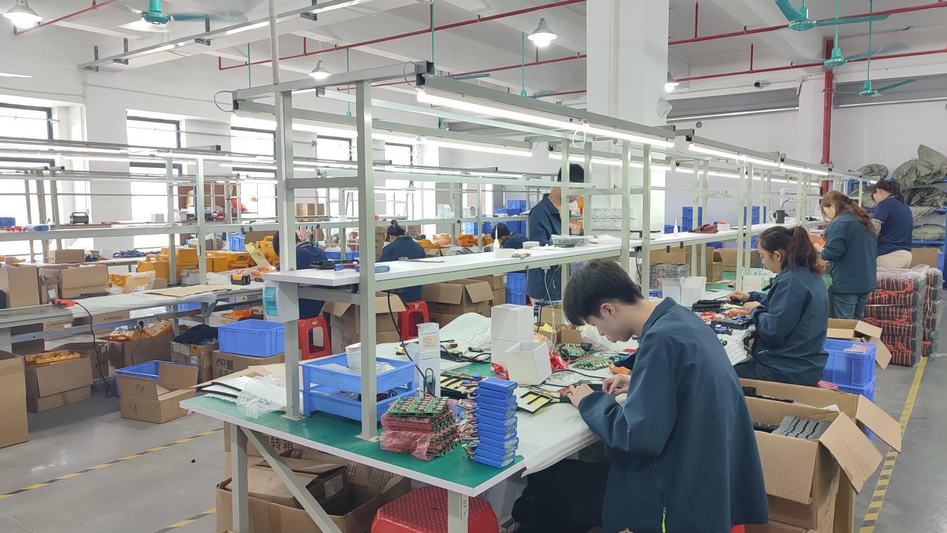 Pine Energy (Shenzhen) Co., Ltd. Portable Power Station