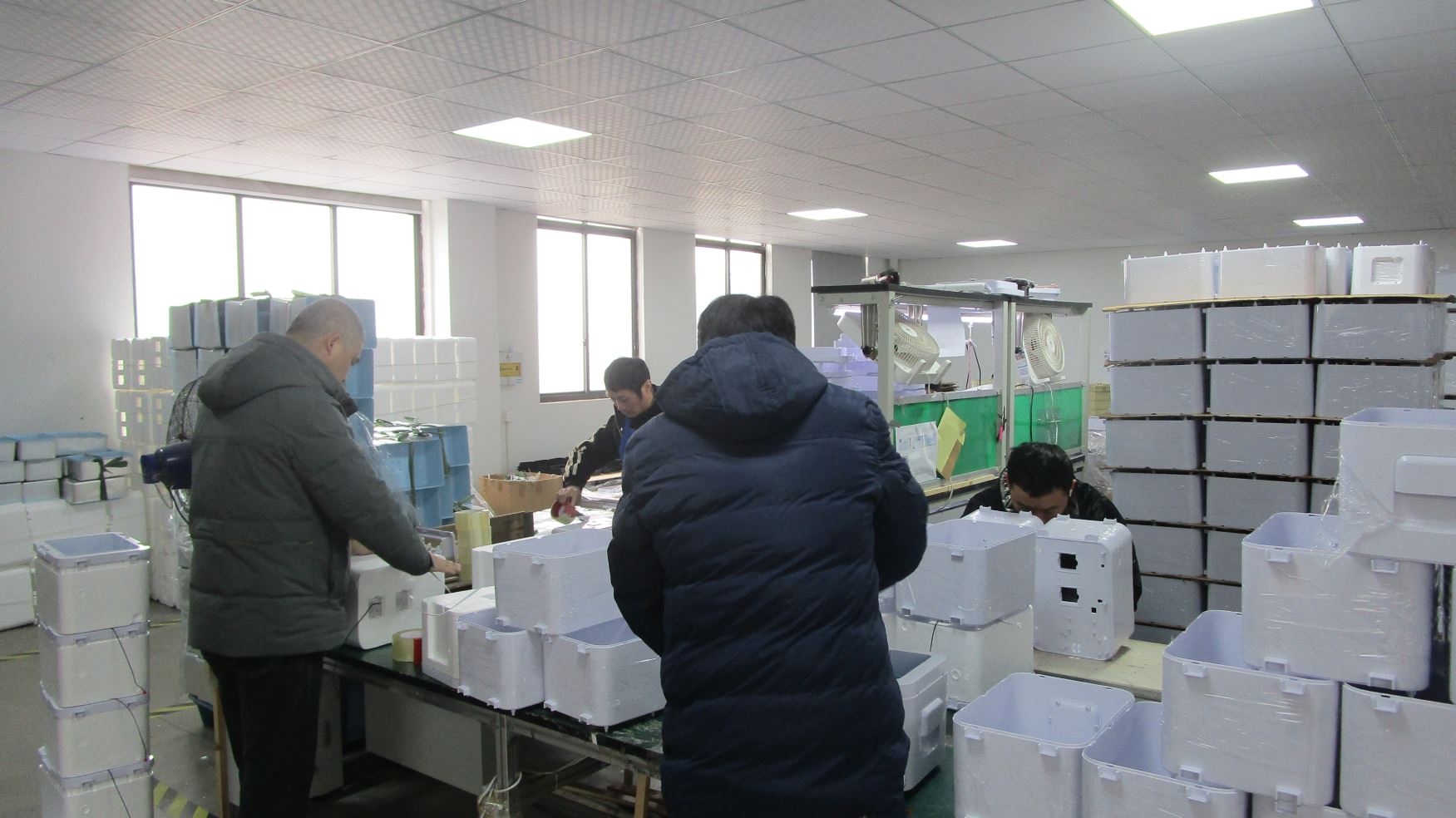 Yuyao Haohong Electrical Appliance Co., Ltd. Mini Fridge