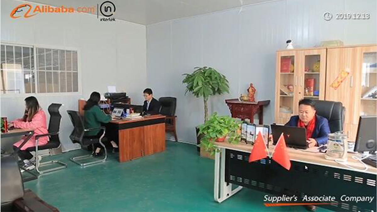 Shanghai Lingyu Pet Products Co., Ltd. Pet Grooming Table