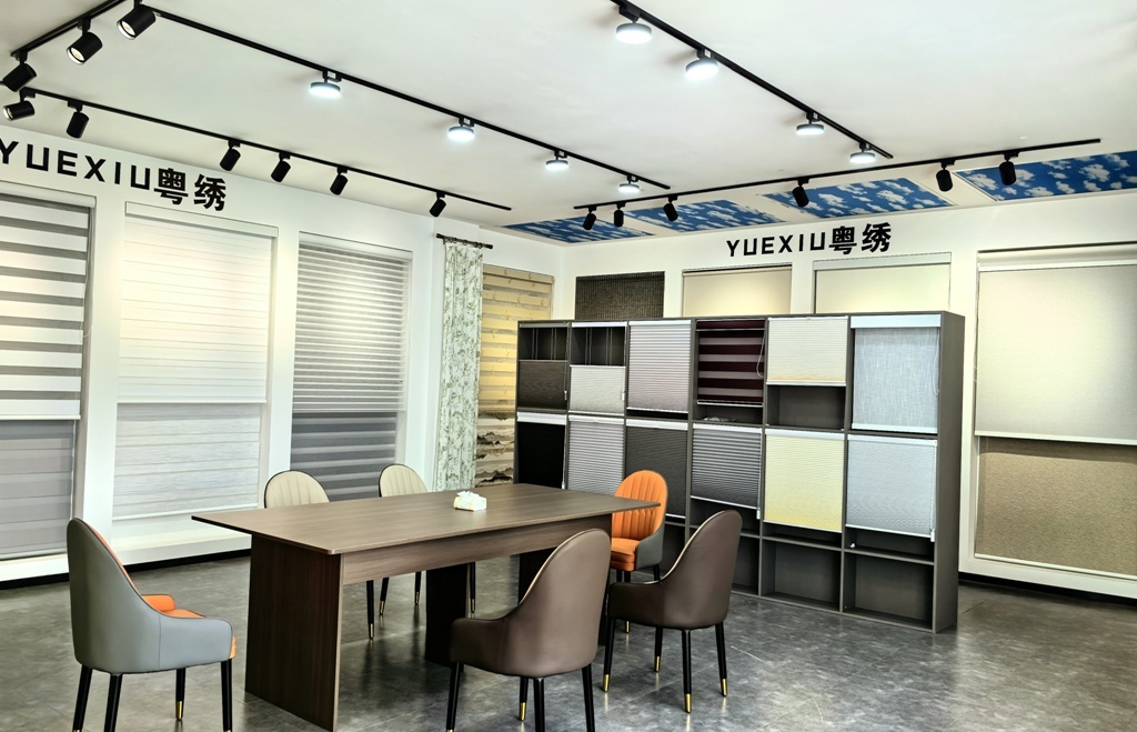 Guangzhou Yuexiu Window Blinds Development Co., Ltd. Roller Blinds
