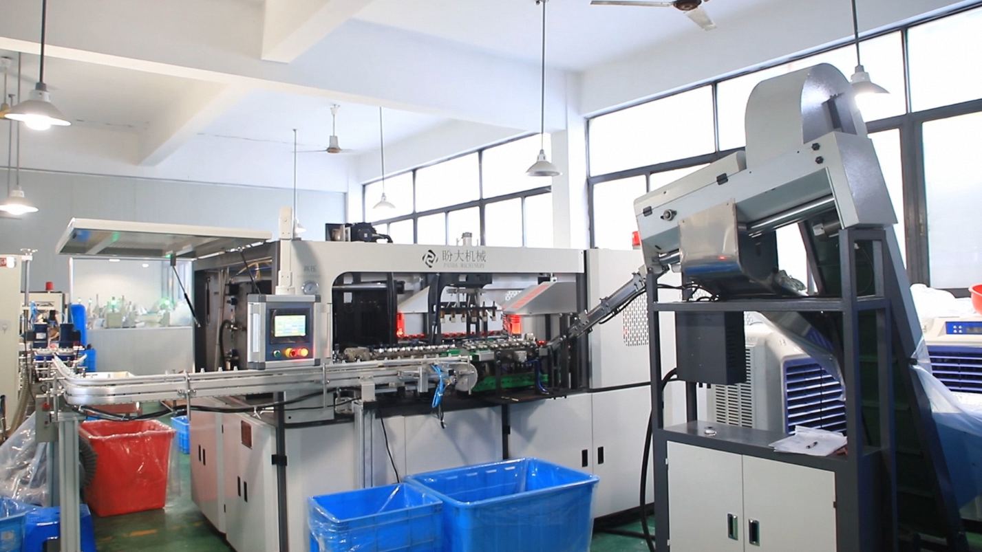 Zhejiang Santong Plastic Industry Co., Ltd. factory image 2