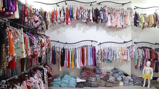 Yiwu City Huorong Clothing Co., Ltd. Baby clothing sets