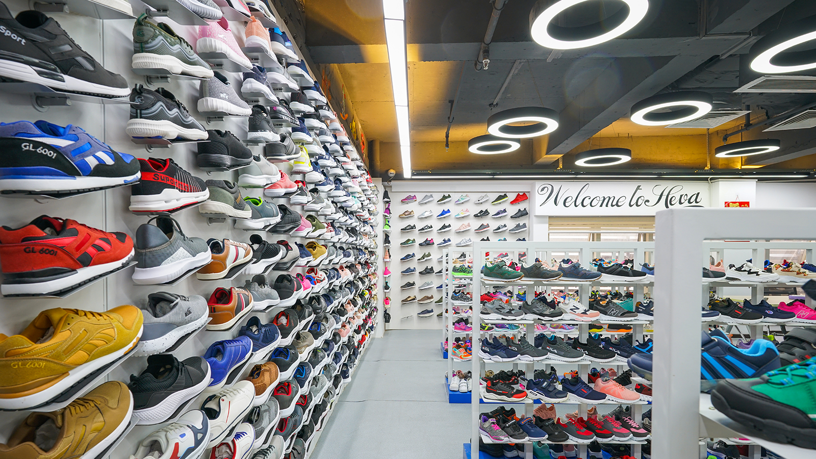 Fuzhou Heva Shoes Co., Ltd. clogs