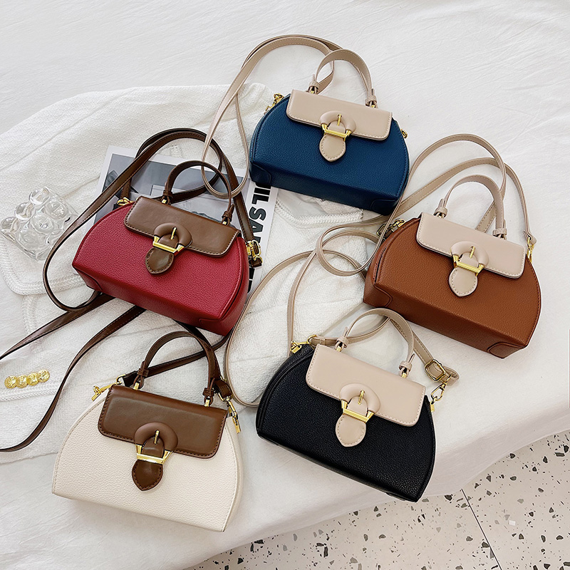 Nanyang Shengxu Trading Co., Ltd. Wholesale New Fashion Small Hot Sell Handbags 2024 Light Lady Trendy Bags Lady Design Purses For Ladies