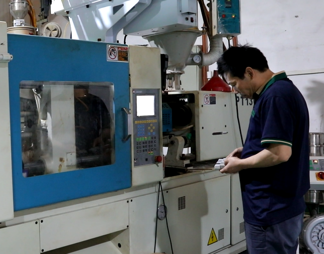 Dongguan Moke Precision Electromechanical Co., Ltd. Power Connectors