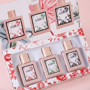 New Luxury Floral Perfume Gift Set wholesale private Label Perfumes Gifts For Women perfume Sets With Long-lasting Scent