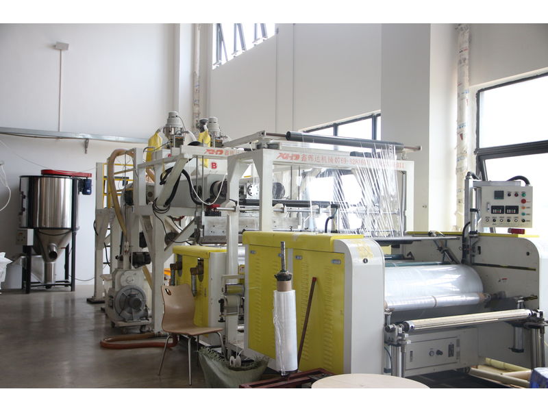 Huizhou Jin Yishun Trading Co., Ltd long-arm gloves