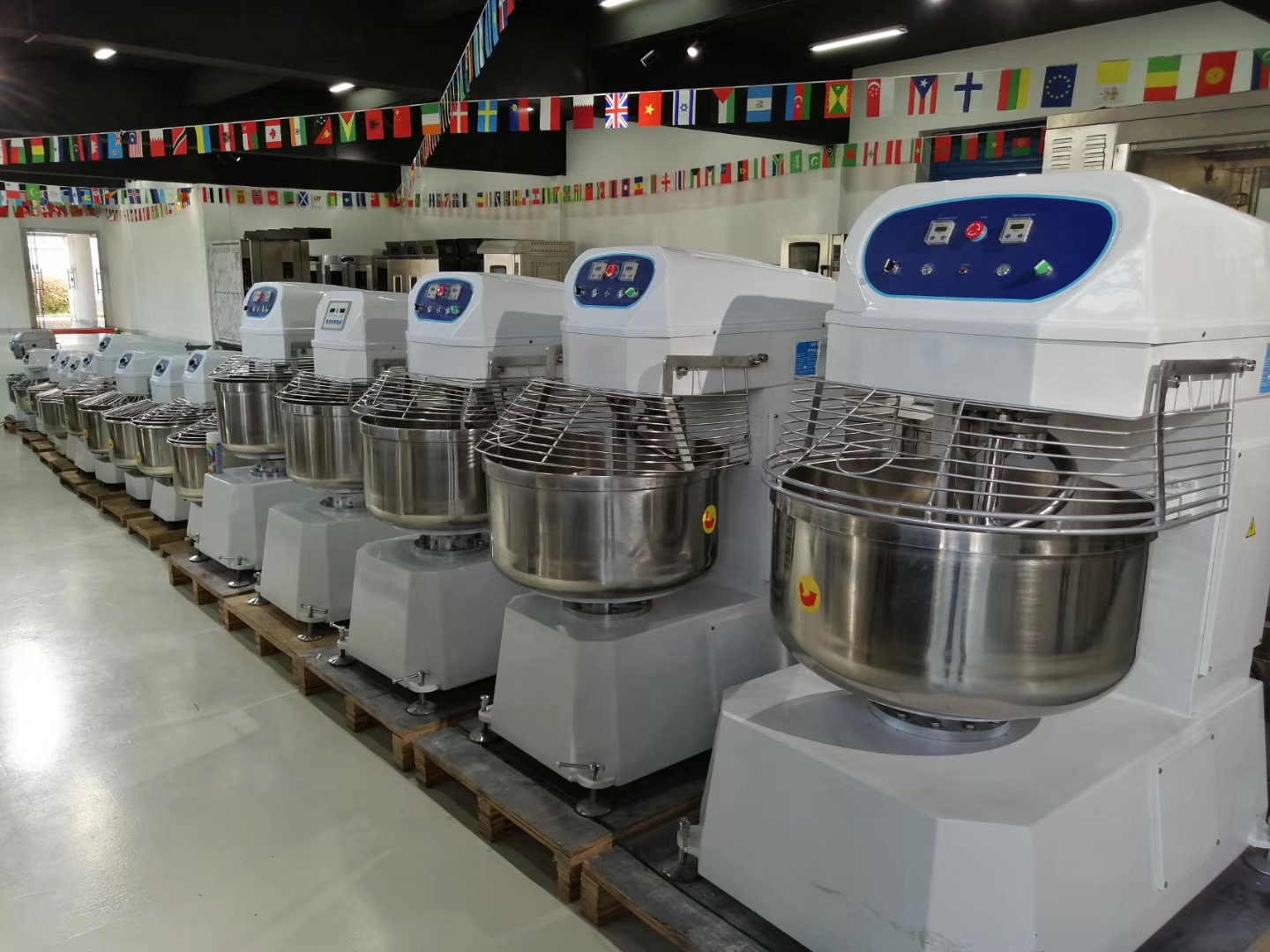 Tenshine International Trading (Shanghai) Co., Ltd. Commercial Deep Fryers