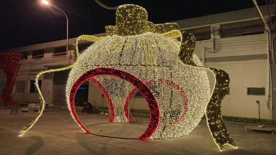 Yiwu Sunrise Art & Craft Co., Ltd. Commercial holiday decorations