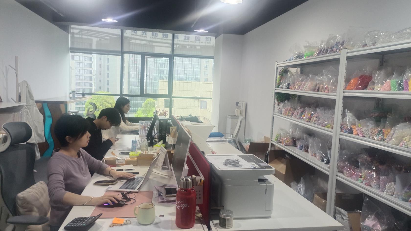 Shanghai Shi Jin Trading Co., Ltd. Party Packaging