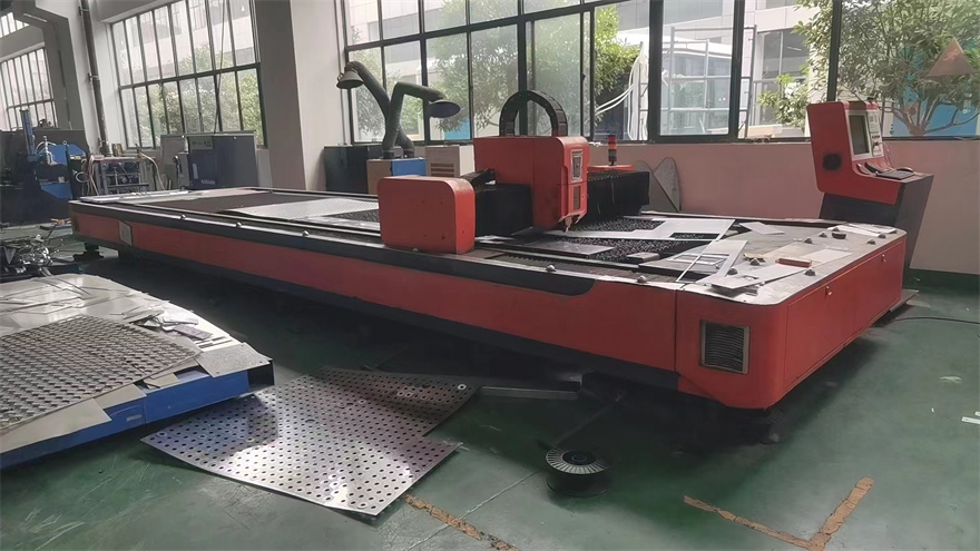 Shanghai Rusuu Precision M&E Co., Ltd. Digital Signage