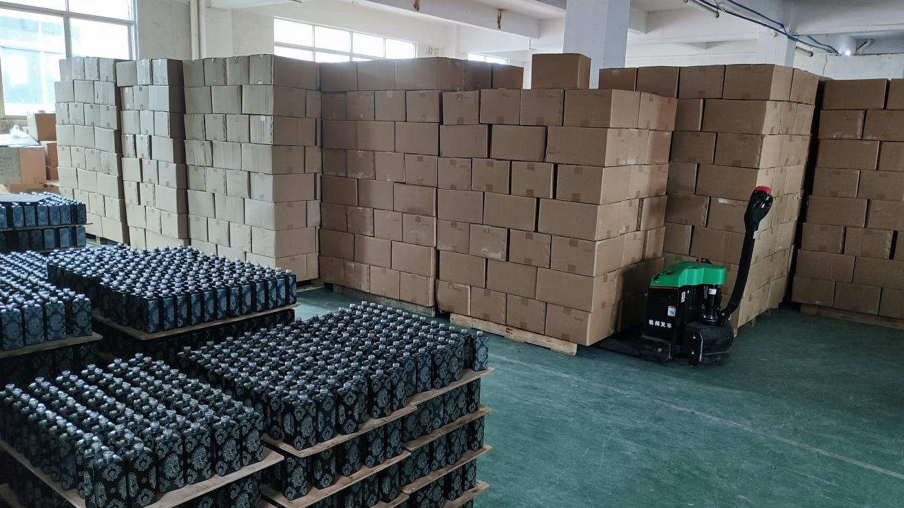 Guangzhou Tianrui Packaging Technology Co., Ltd. Skincare bottles
