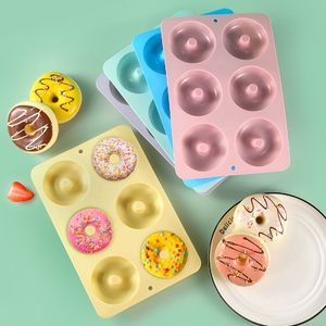 Food Grade Cheap Heat-resistant Reusable Non-Stick Handmade DIY Cupcakes Bakeware Baking Tools Silicone Donut Mold