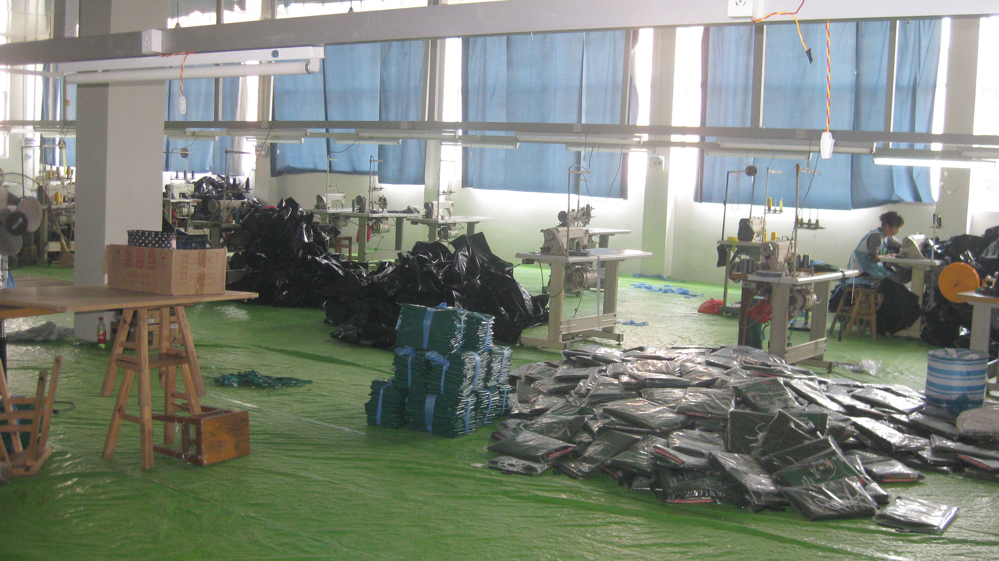 Yiwu Kenong Daily Commodity Co., Ltd. Kids Play Tents