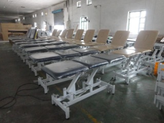 Foshan Rong Jun Medical Beauty Equipment Co., Ltd. Massage Table
