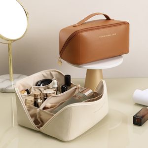 2024 New Custom Private Label Soft Pu Leather Make Up Bag Portable Cosmetic Makeup Bag Pouch Travel Organizer Bags Case