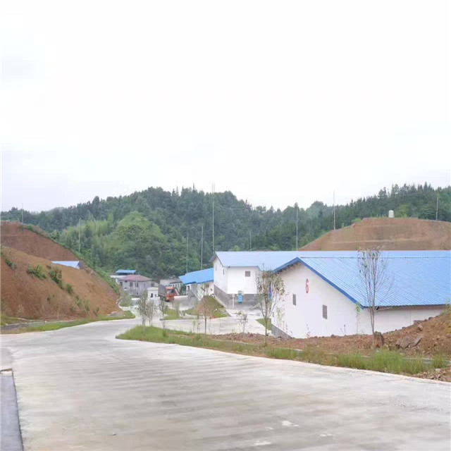 Liuyang Xiangliang Fireworks Co., Ltd. factory image 1