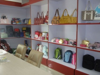 Yiwu Deqi Bag & Case Co., Ltd. Travel Organizer Bags