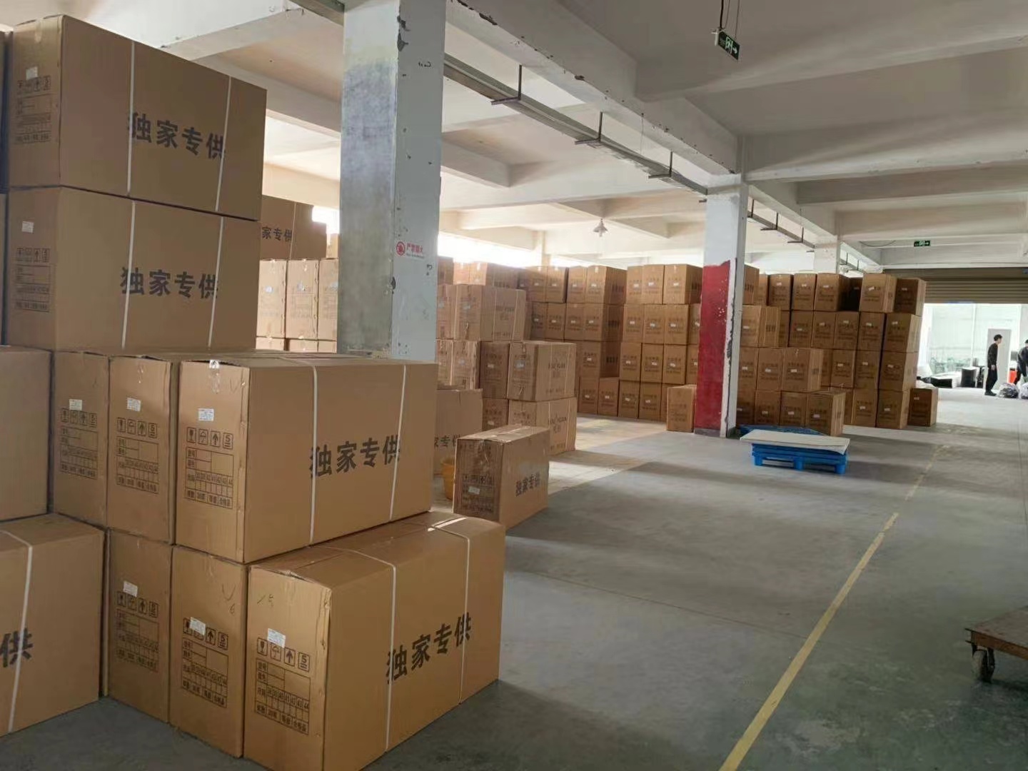Wenzhou Quicker Trading Co., Ltd. Men Shoes